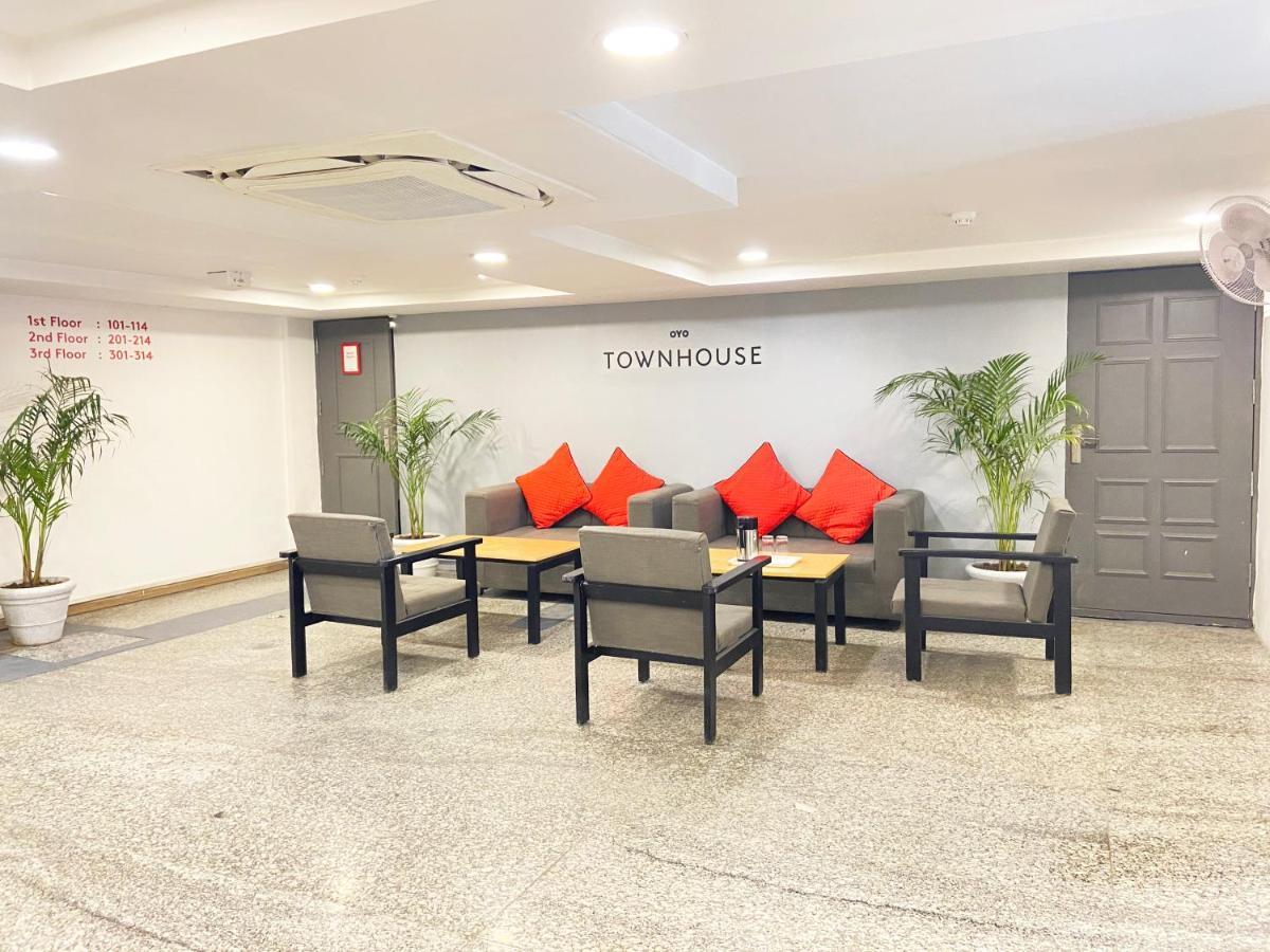 Hotel Golden Saffron By Qotel-Punjabi Bagh New Delhi Luaran gambar