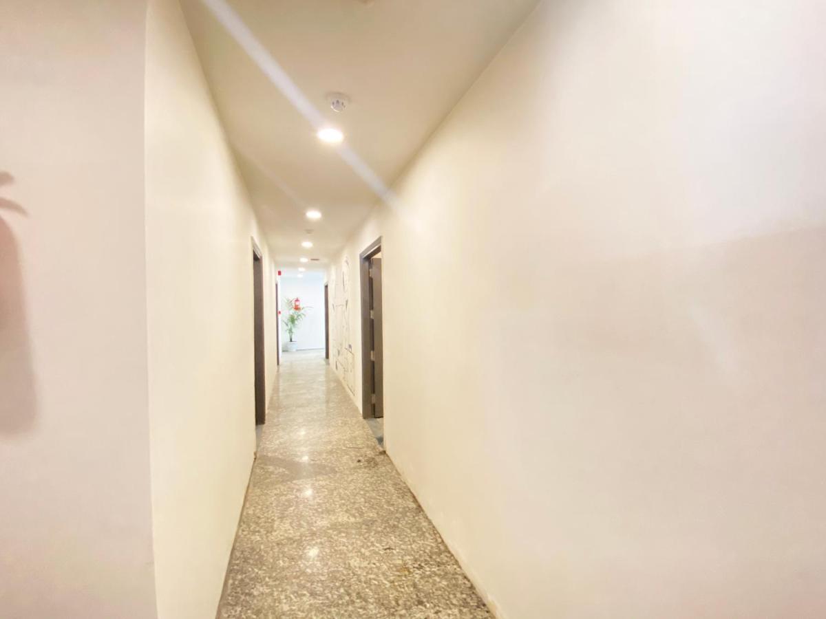 Hotel Golden Saffron By Qotel-Punjabi Bagh New Delhi Luaran gambar