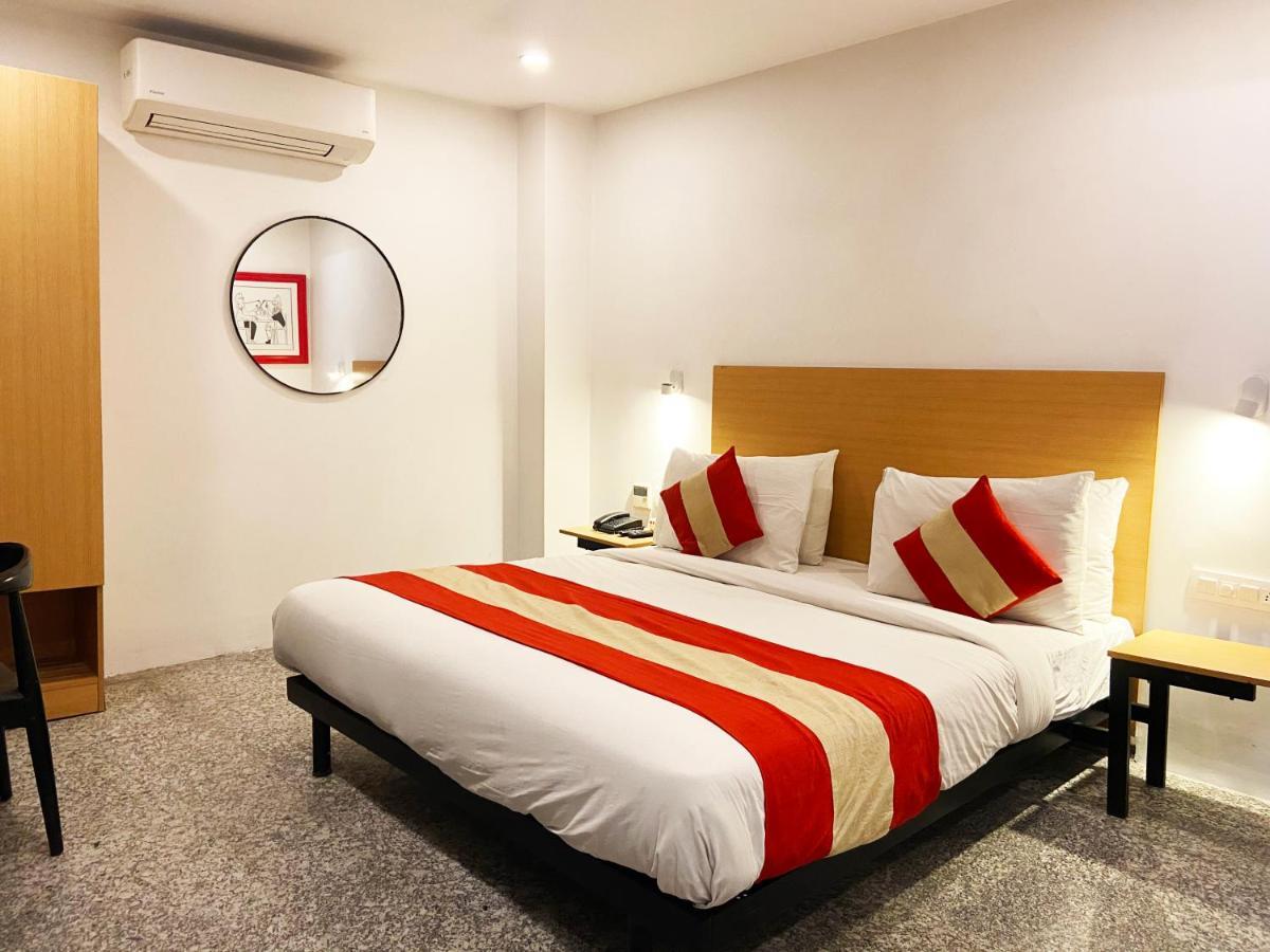 Hotel Golden Saffron By Qotel-Punjabi Bagh New Delhi Luaran gambar
