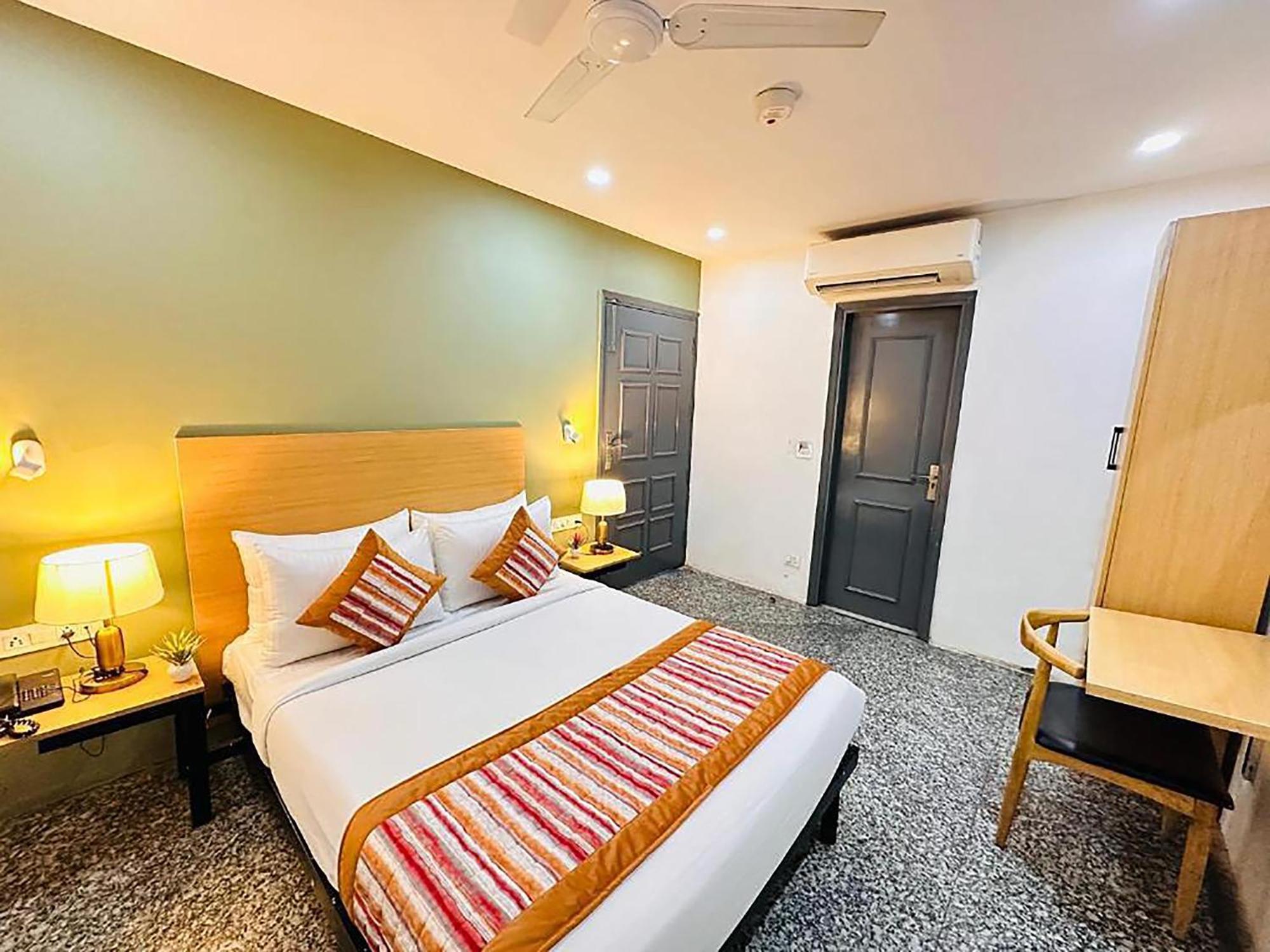 Hotel Golden Saffron By Qotel-Punjabi Bagh New Delhi Luaran gambar